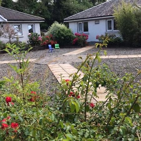 A Selection Of Self Catering Holiday Homes At Kilcloon Cottages เมย์นูท ภายนอก รูปภาพ
