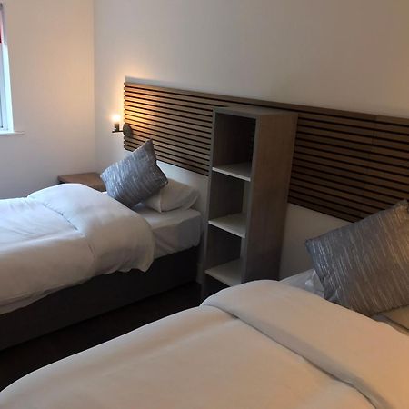A Selection Of Self Catering Holiday Homes At Kilcloon Cottages เมย์นูท ภายนอก รูปภาพ