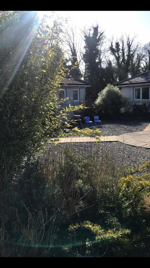 A Selection Of Self Catering Holiday Homes At Kilcloon Cottages เมย์นูท ภายนอก รูปภาพ