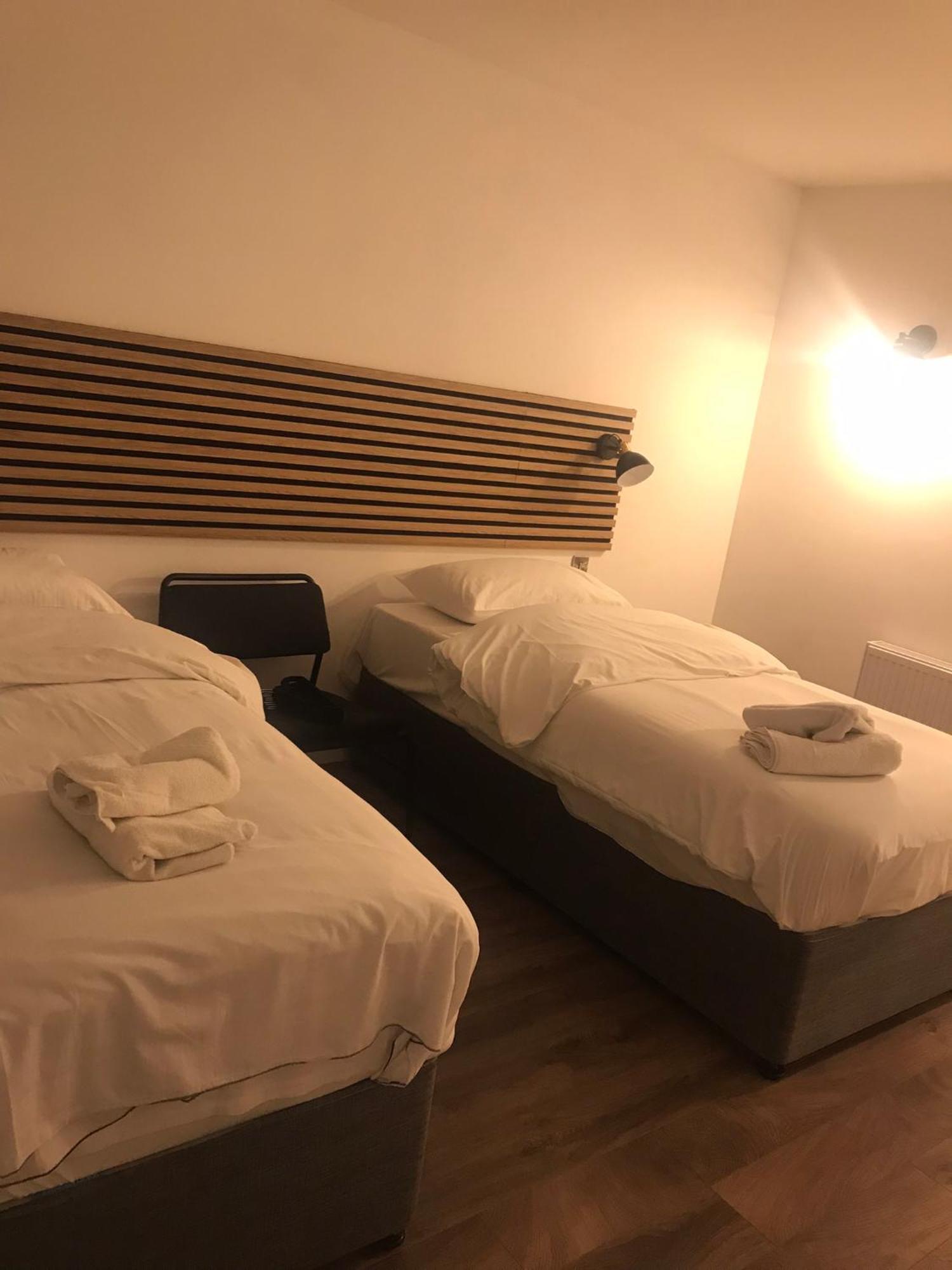 A Selection Of Self Catering Holiday Homes At Kilcloon Cottages เมย์นูท ภายนอก รูปภาพ