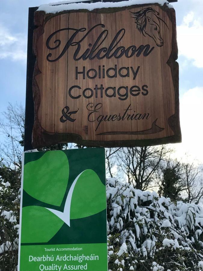 A Selection Of Self Catering Holiday Homes At Kilcloon Cottages เมย์นูท ภายนอก รูปภาพ